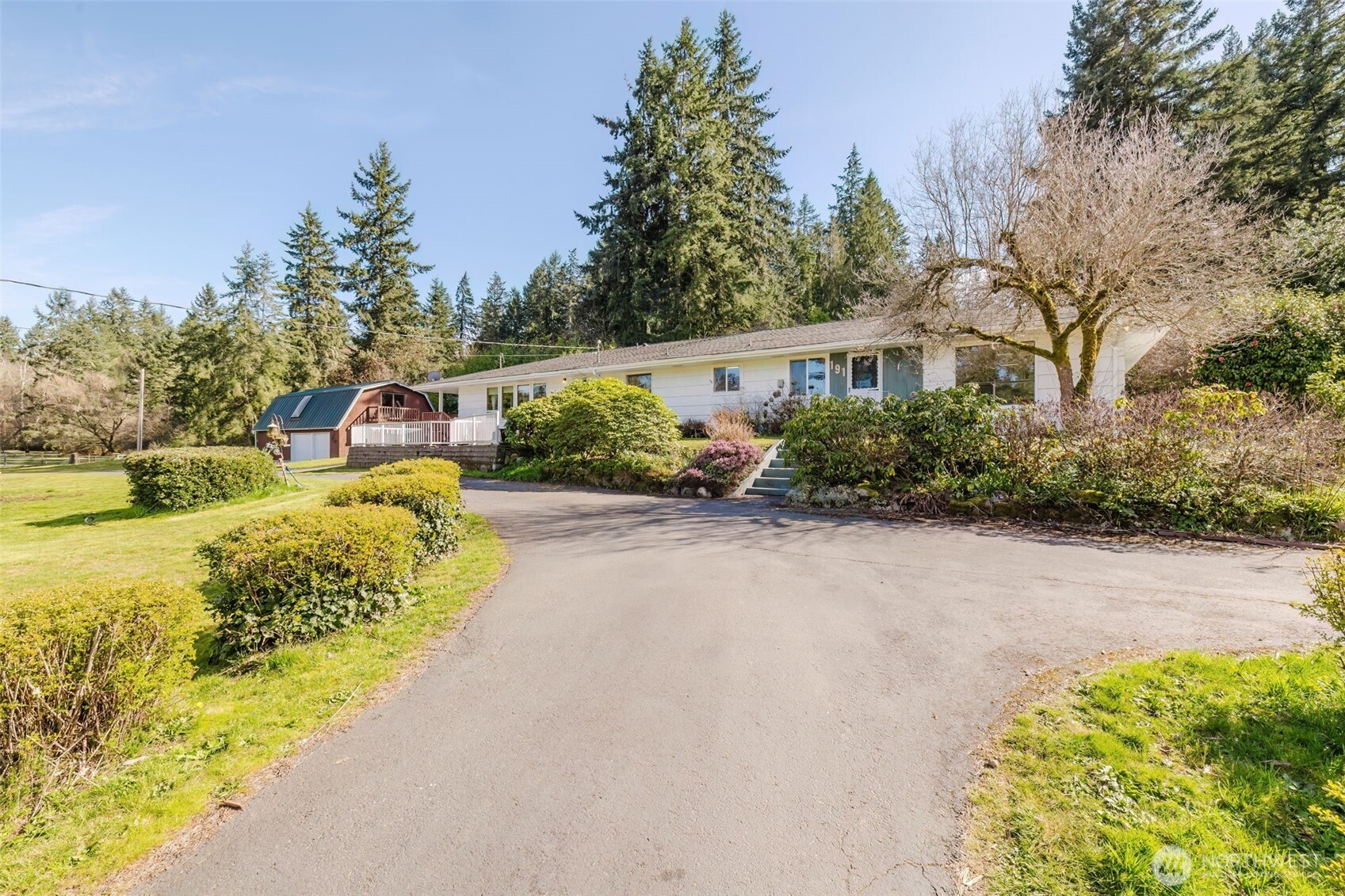191 NE McWilliams Court , Bremerton, WA 98311