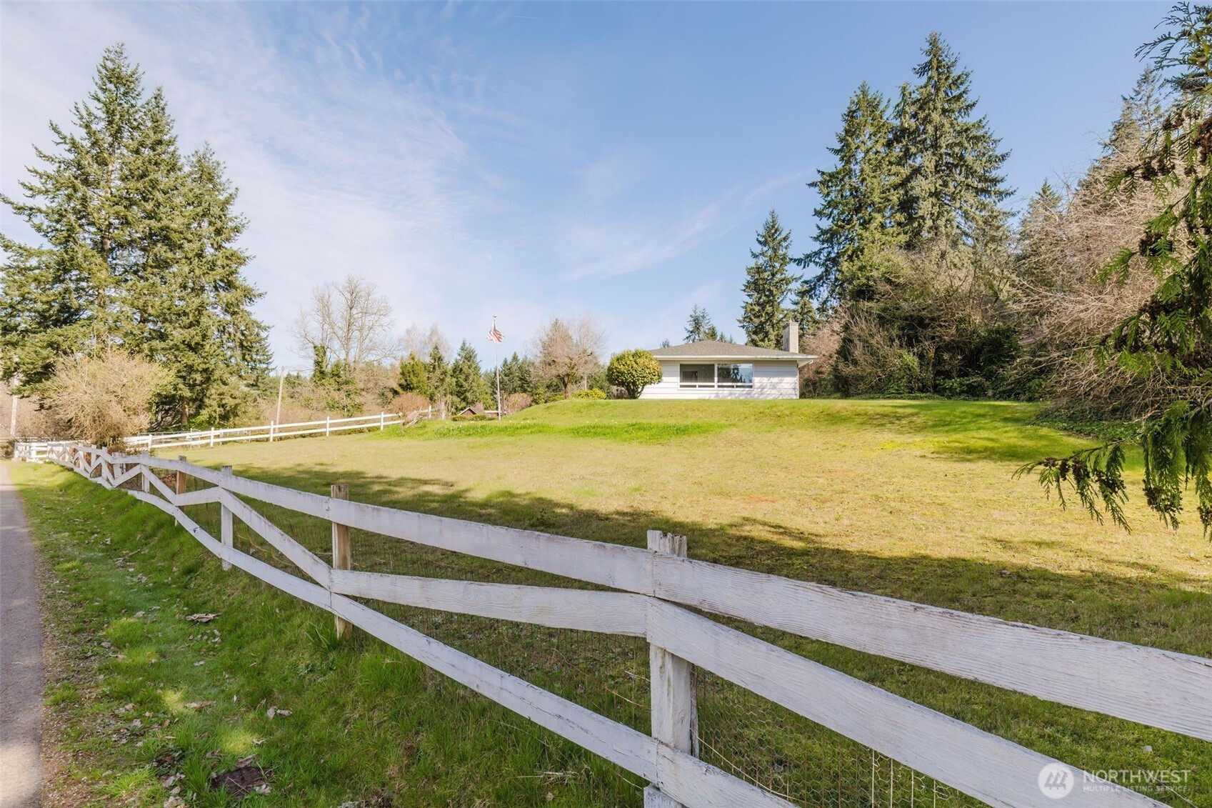 191 NE McWilliams Court , Bremerton, WA 98311