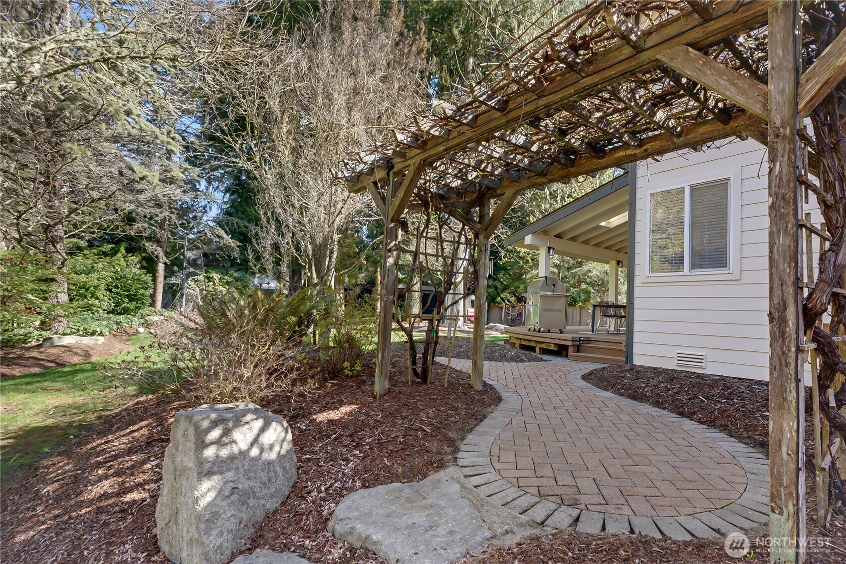 3104 Cedrona Drive NW, Olympia, WA 98502-3849