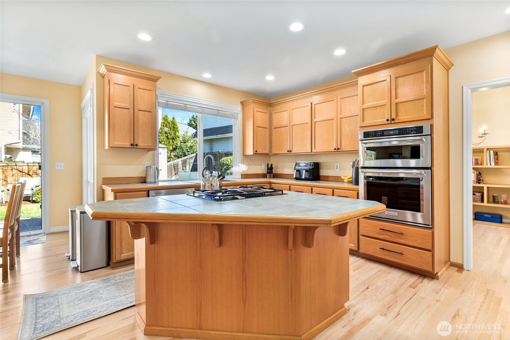 8012 NE 151st Court , Kenmore, WA 98028