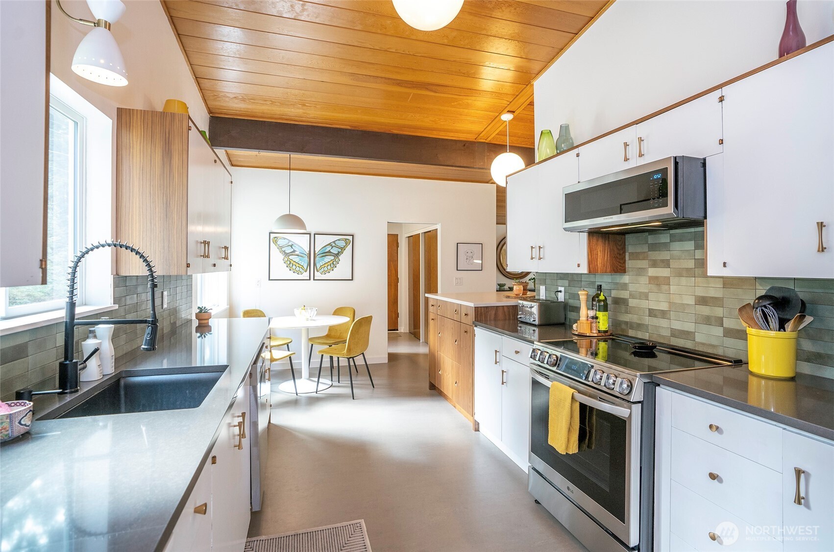 10422 Mary Lane SW, Lakewood, WA 98498