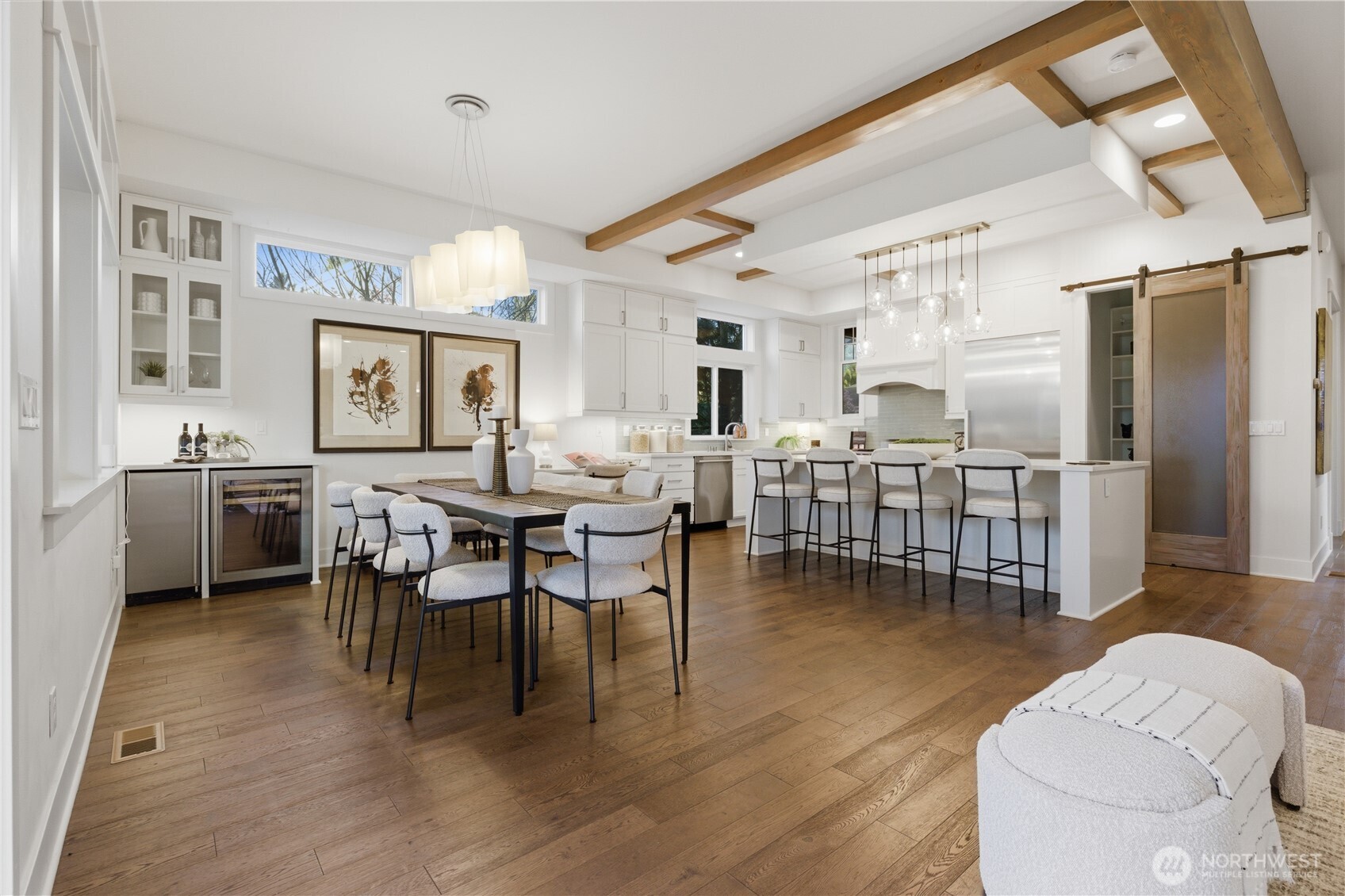 260 NE Alder Street , Issaquah, WA 98027