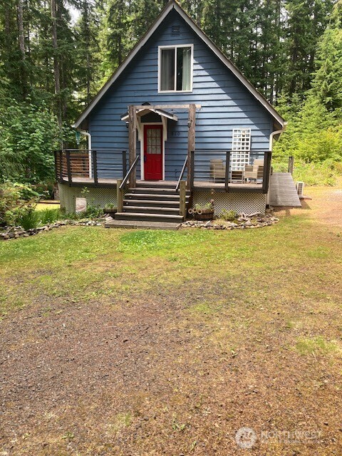 510 N Dow Mountain Drive , Hoodsport, WA 98548