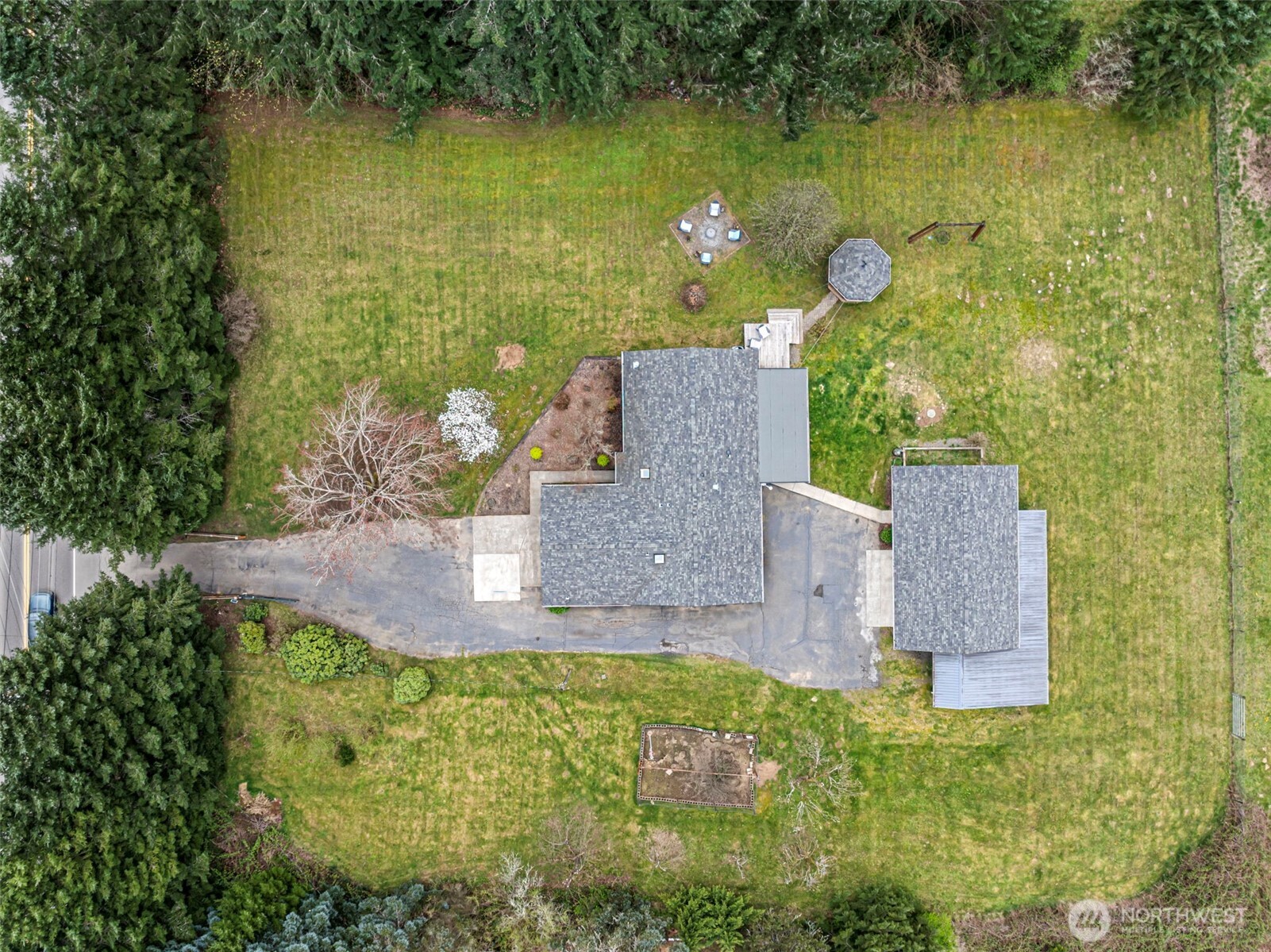 531 NE Old Belfair Highway , Belfair, WA 98528