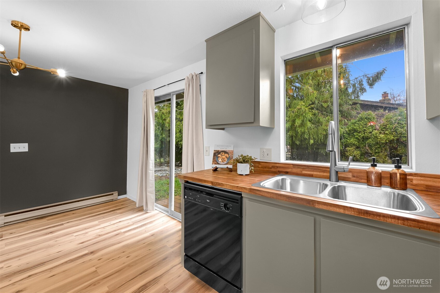 4383 Vista Ave , Blaine, WA 98230