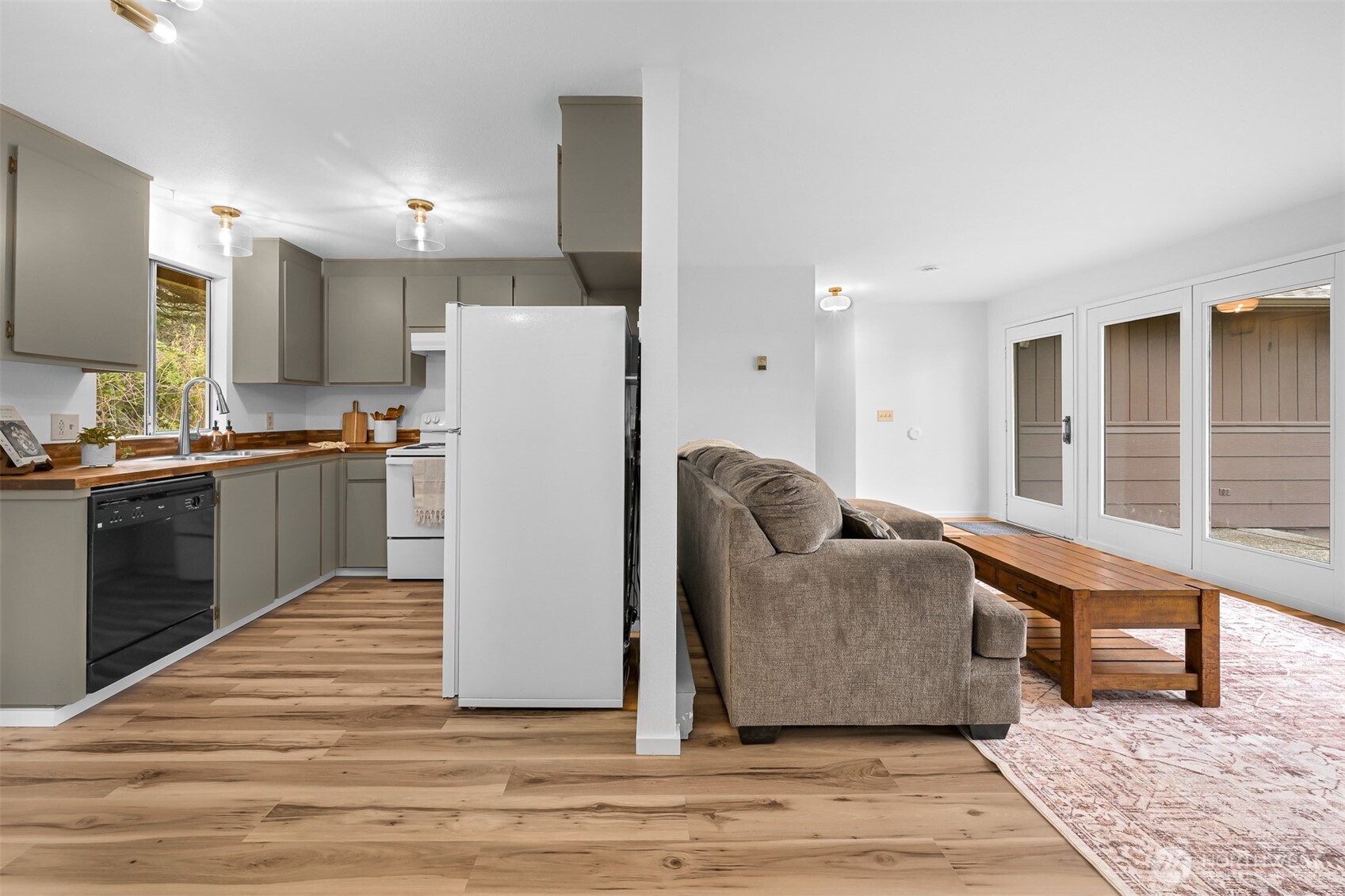 4383 Vista Ave , Blaine, WA 98230