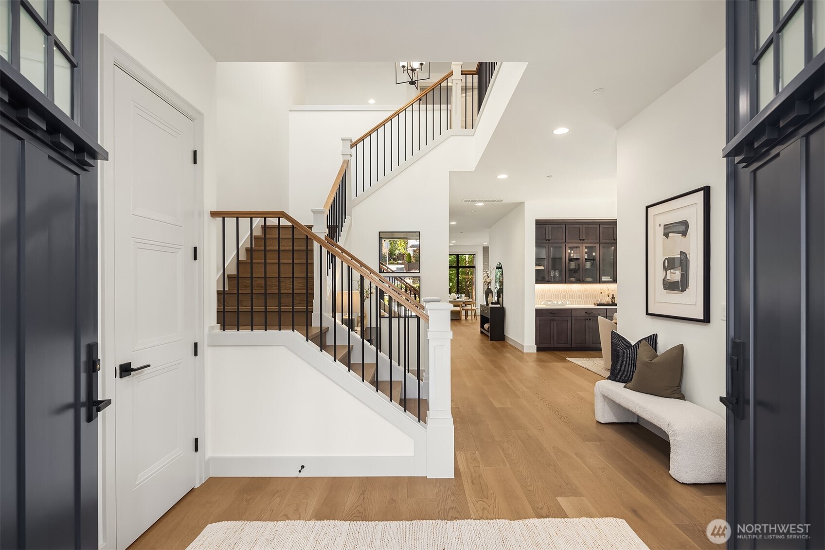 14030 NE 6th Place , Bellevue, WA 98007