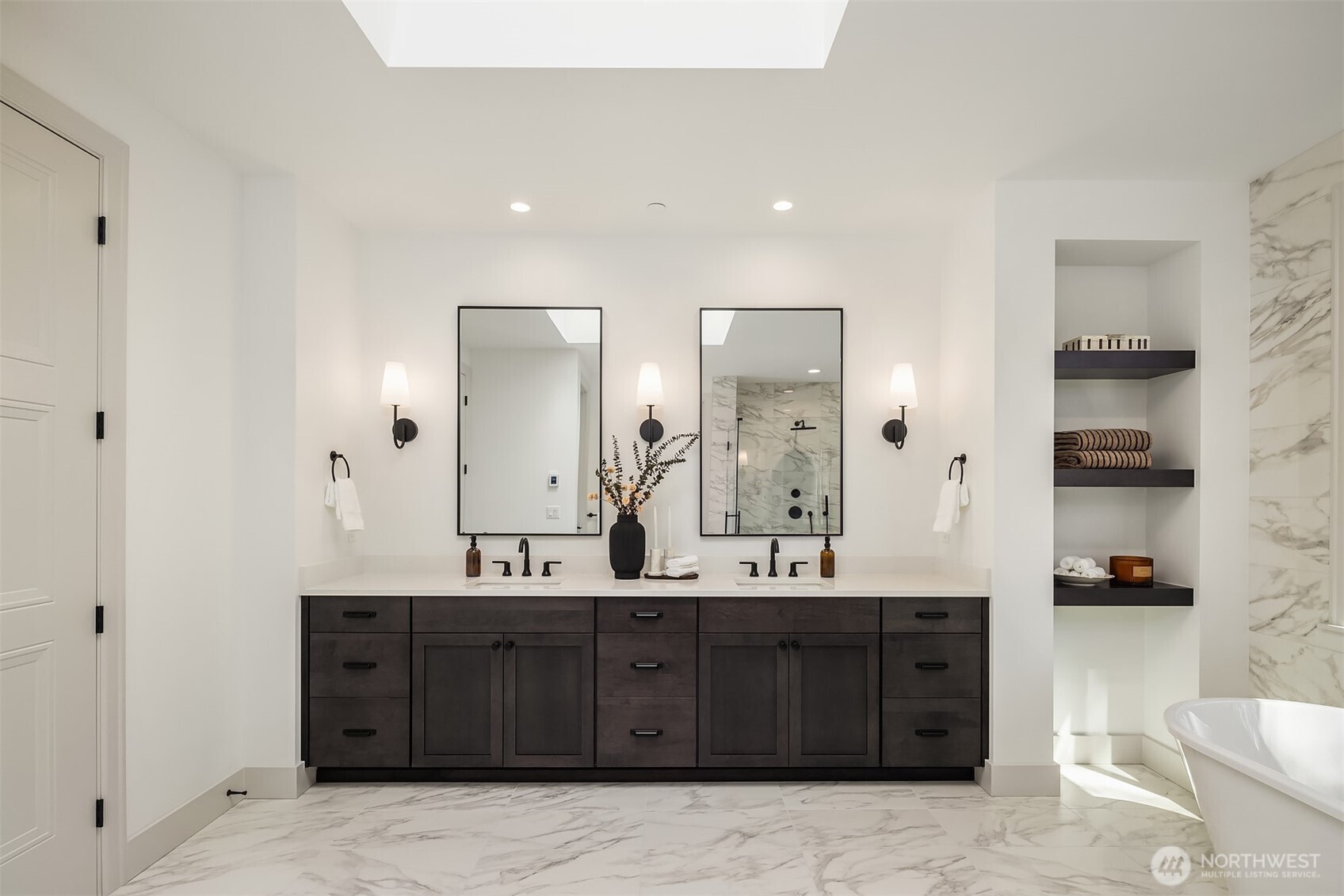 14030 NE 6th Place , Bellevue, WA 98007