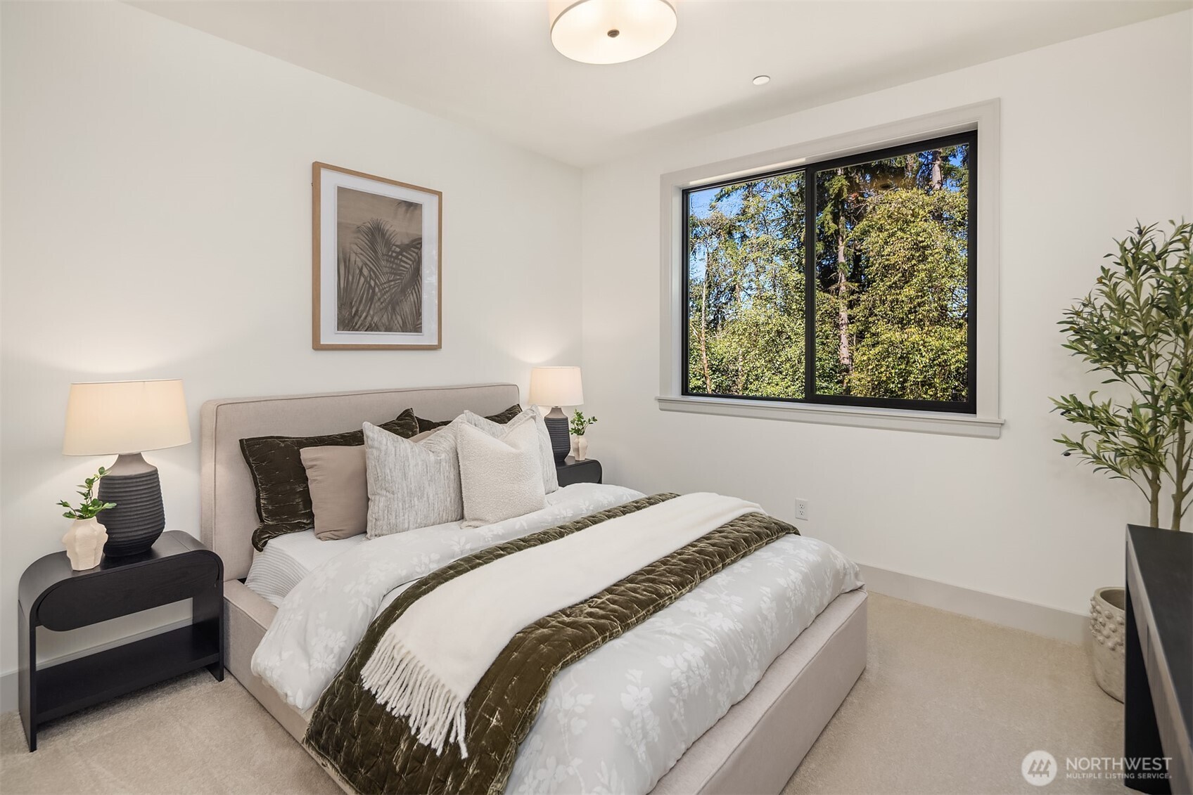 14030 NE 6th Place , Bellevue, WA 98007