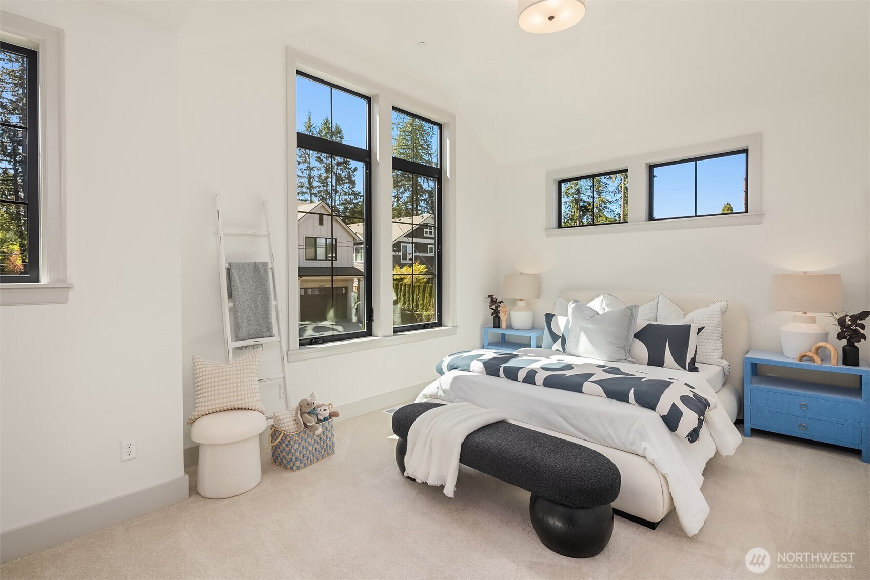 14030 NE 6th Place , Bellevue, WA 98007