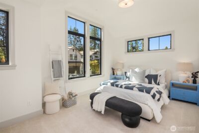 14030 NE 6th Place , Bellevue, WA 98007 - Photo 20