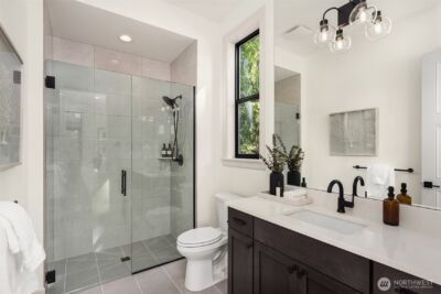 14030 NE 6th Place , Bellevue, WA 98007 - Photo 22