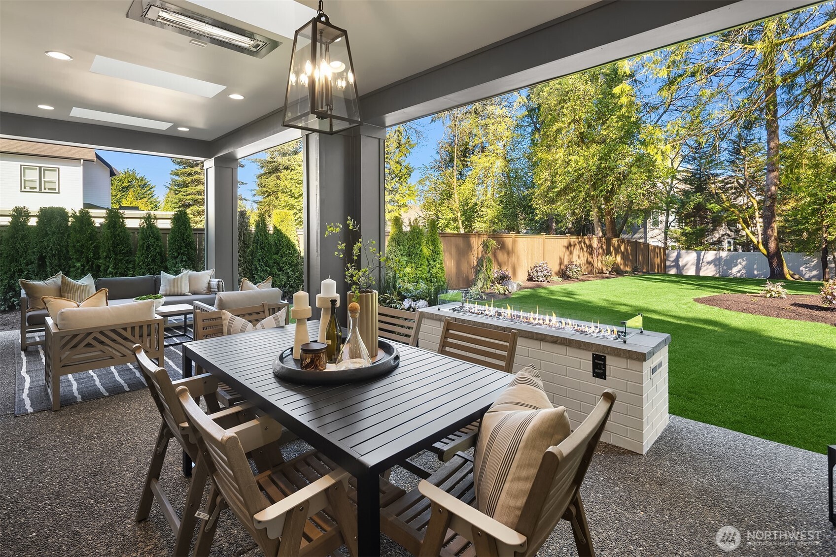14030 NE 6th Place , Bellevue, WA 98007
