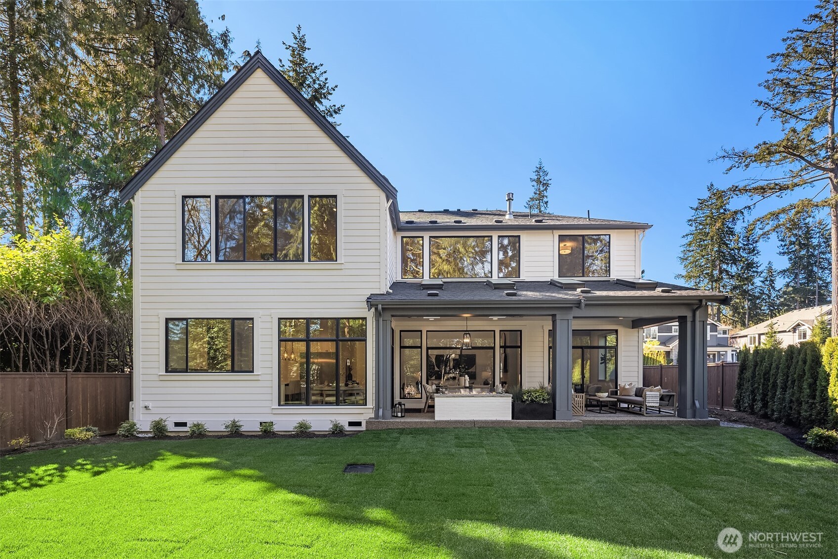 14030 NE 6th Place , Bellevue, WA 98007