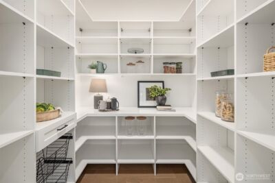 14030 NE 6th Place , Bellevue, WA 98007 - Photo 10