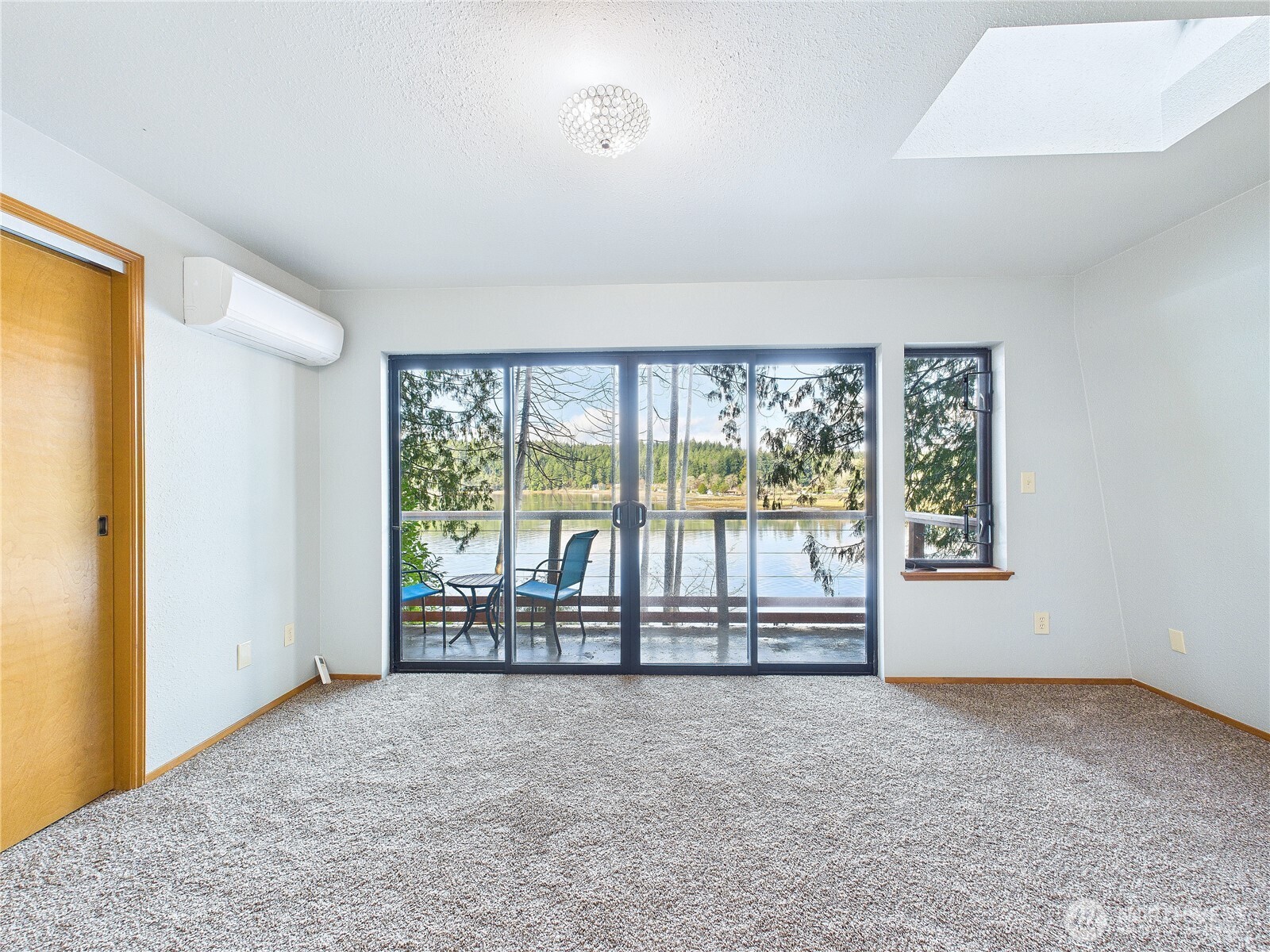 1341 E Beaver Avenue , Shelton, WA 98584