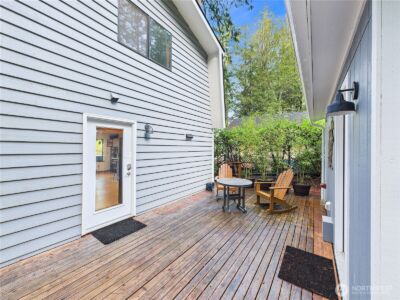 1341 E Beaver Avenue , Shelton, WA 98584 - Photo 2