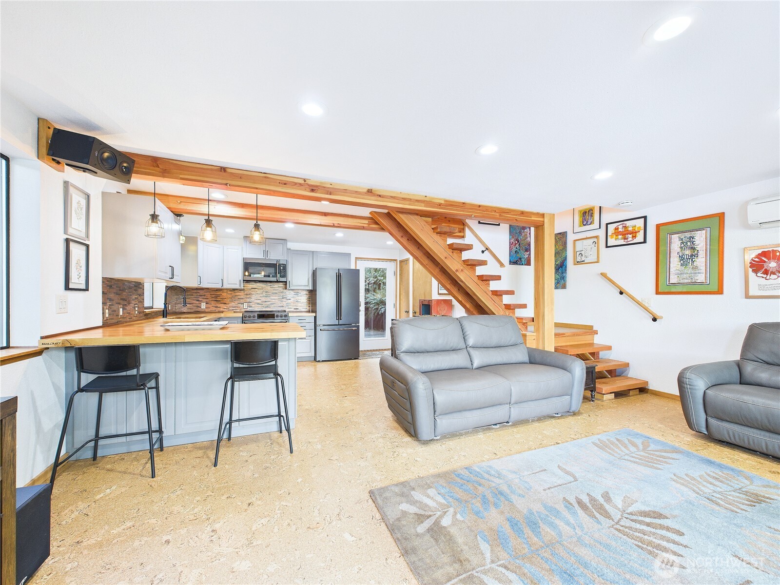 1341 E Beaver Avenue , Shelton, WA 98584