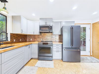 1341 E Beaver Avenue , Shelton, WA 98584 - Photo 7
