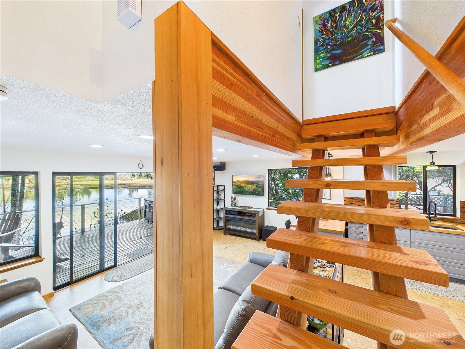 1341 E Beaver Avenue , Shelton, WA 98584