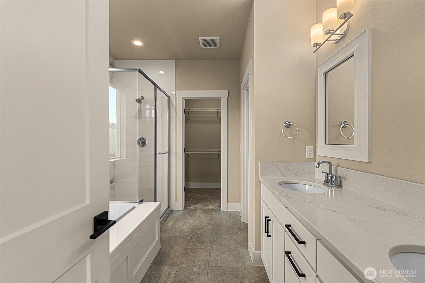 2079 Legacy Place SE, East Wenatchee, WA 98802