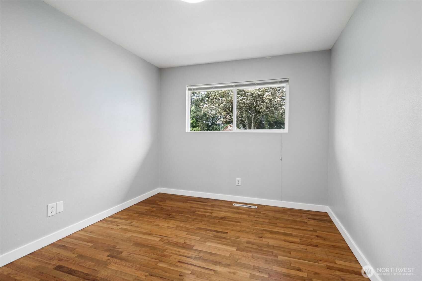 10636 Rainier Avenue SW, Lakewood, WA 98499