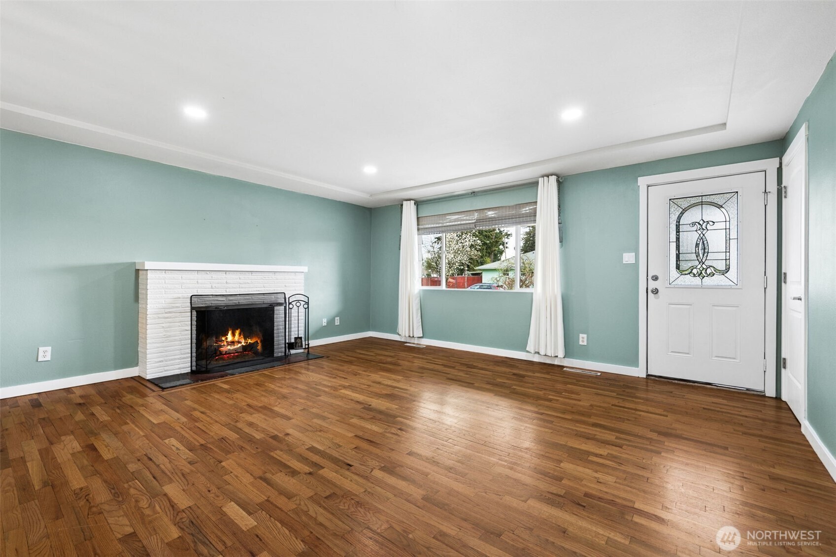 10636 Rainier Avenue SW, Lakewood, WA 98499