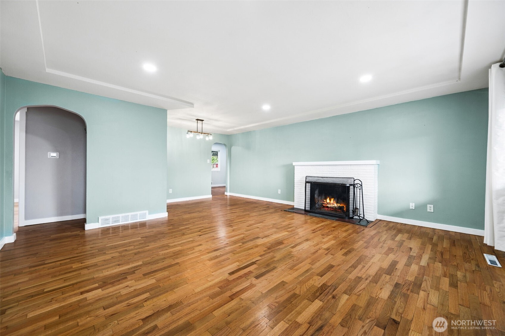 10636 Rainier Avenue SW, Lakewood, WA 98499