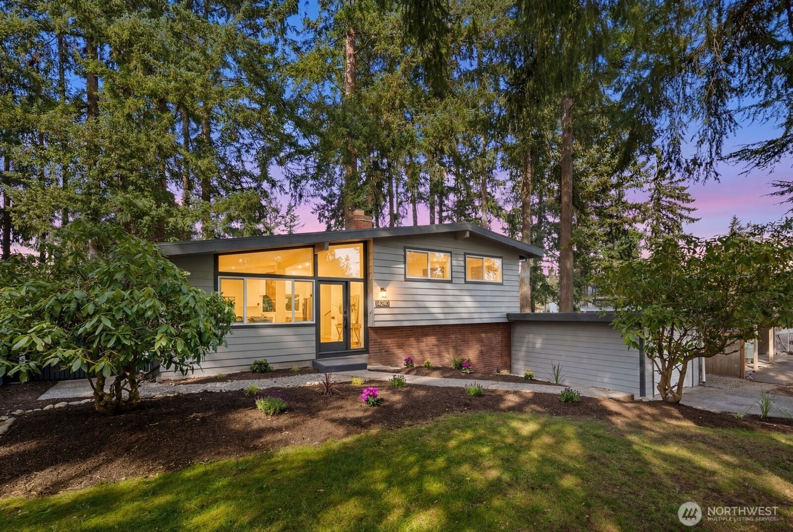 14240 Lake Hills Boulevard , Bellevue, WA 98007