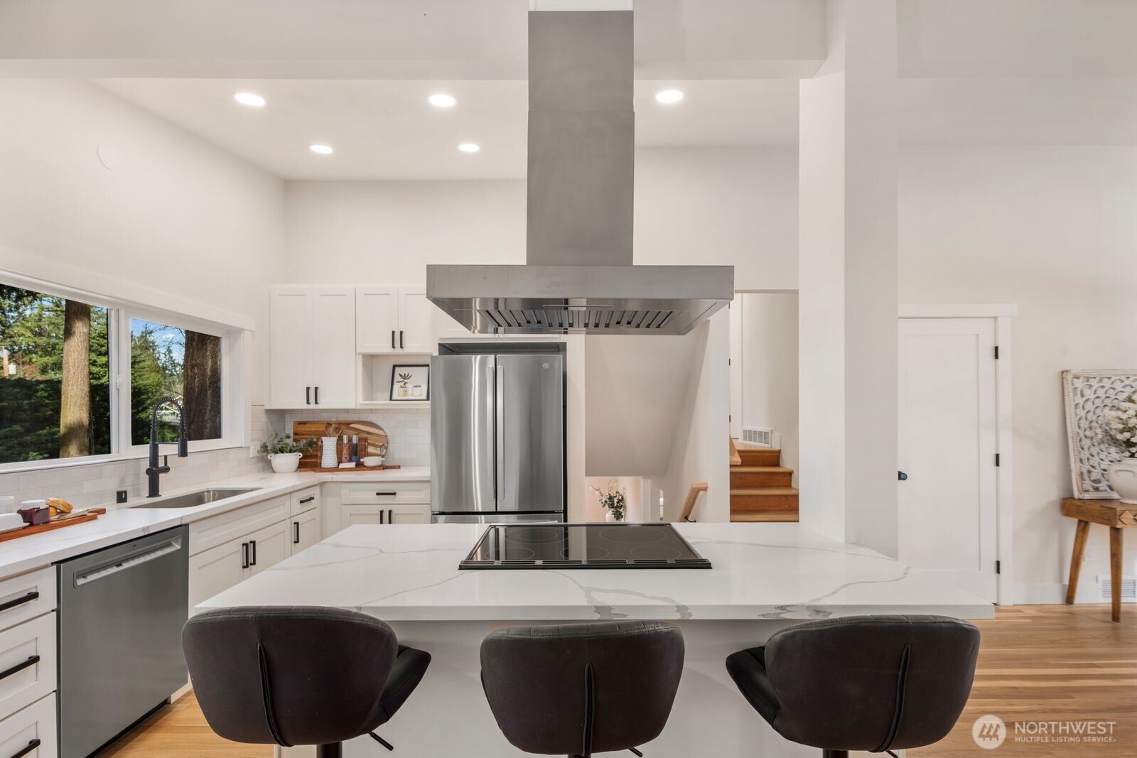 14240 Lake Hills Boulevard , Bellevue, WA 98007