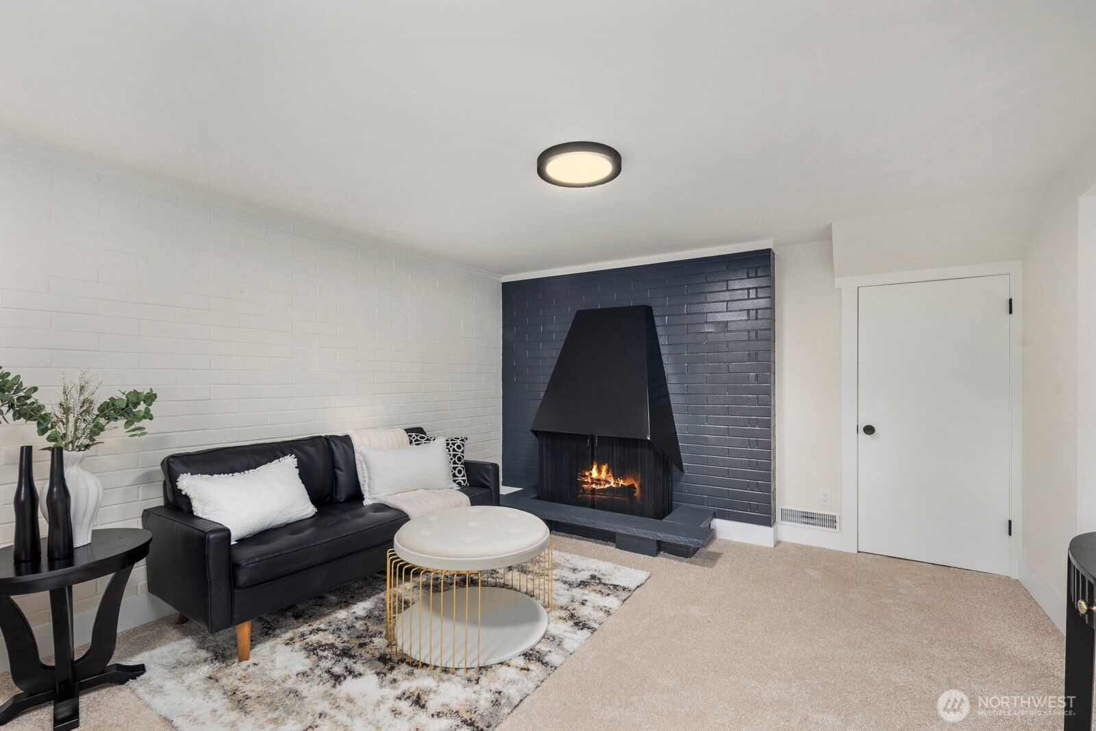 14240 Lake Hills Boulevard , Bellevue, WA 98007