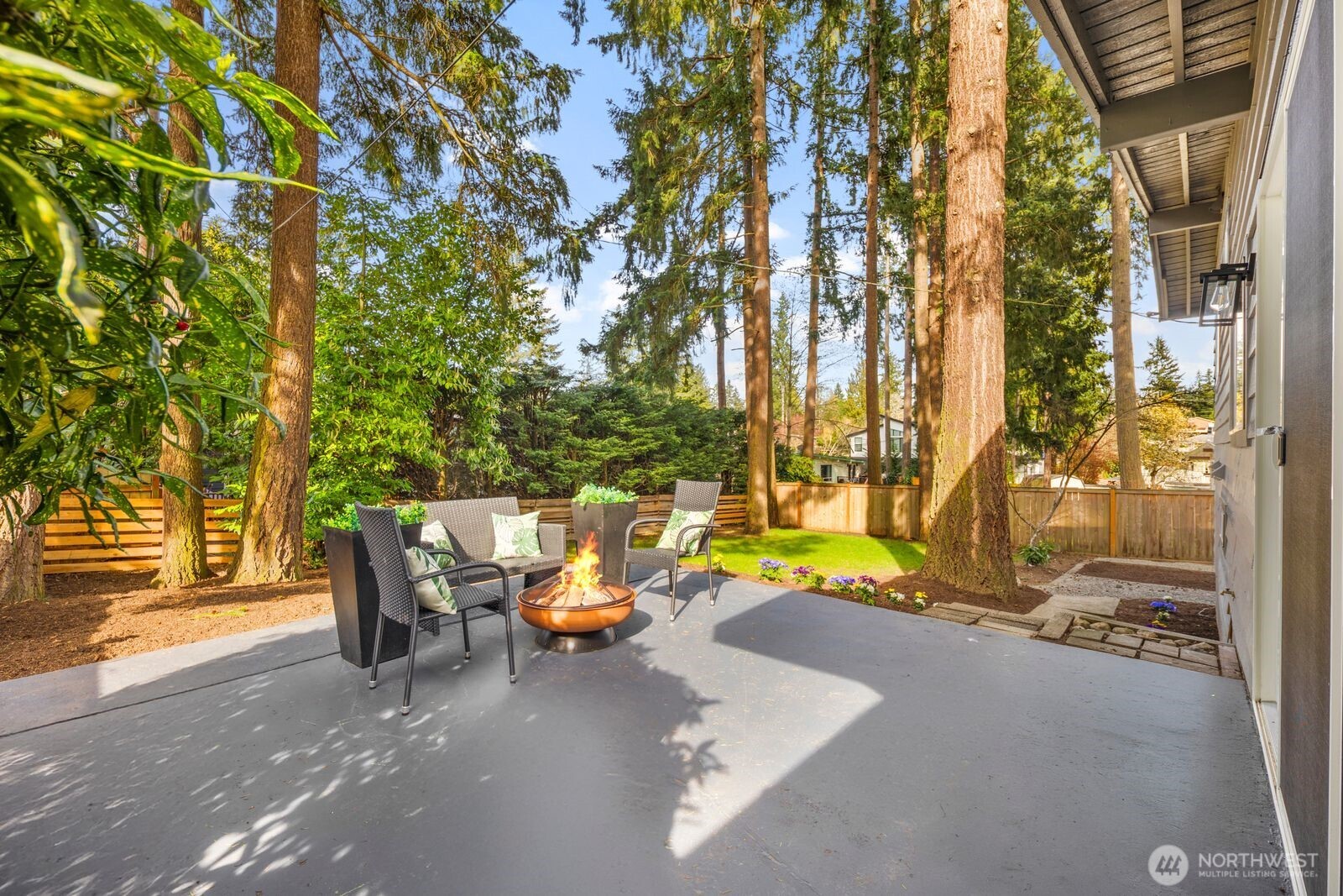 14240 Lake Hills Boulevard , Bellevue, WA 98007