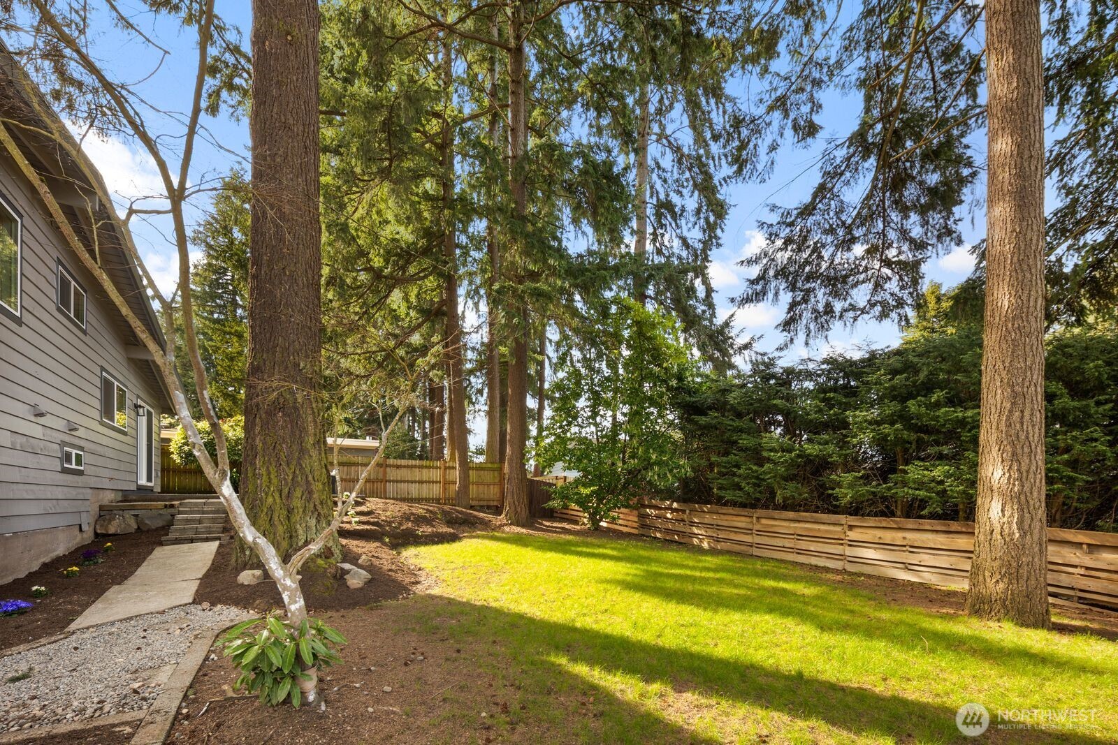 14240 Lake Hills Boulevard , Bellevue, WA 98007