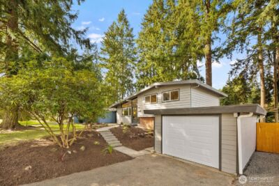 14240 Lake Hills Boulevard , Bellevue, WA 98007 - Photo 4
