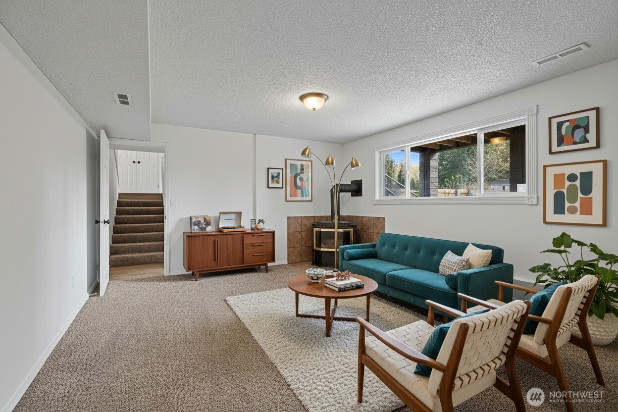 2003 SW 304th Street , Federal Way, WA 98023