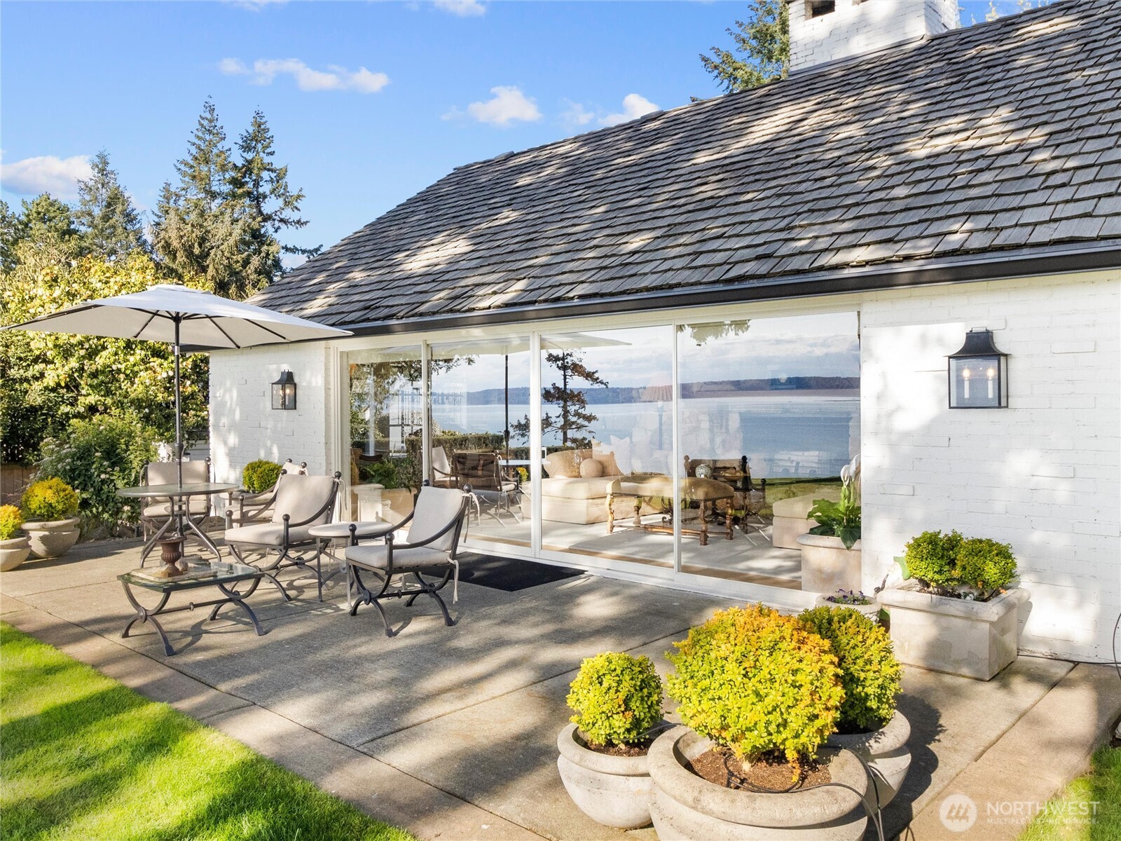 19263 Edgecliff Drive SW, Normandy Park, WA 98166