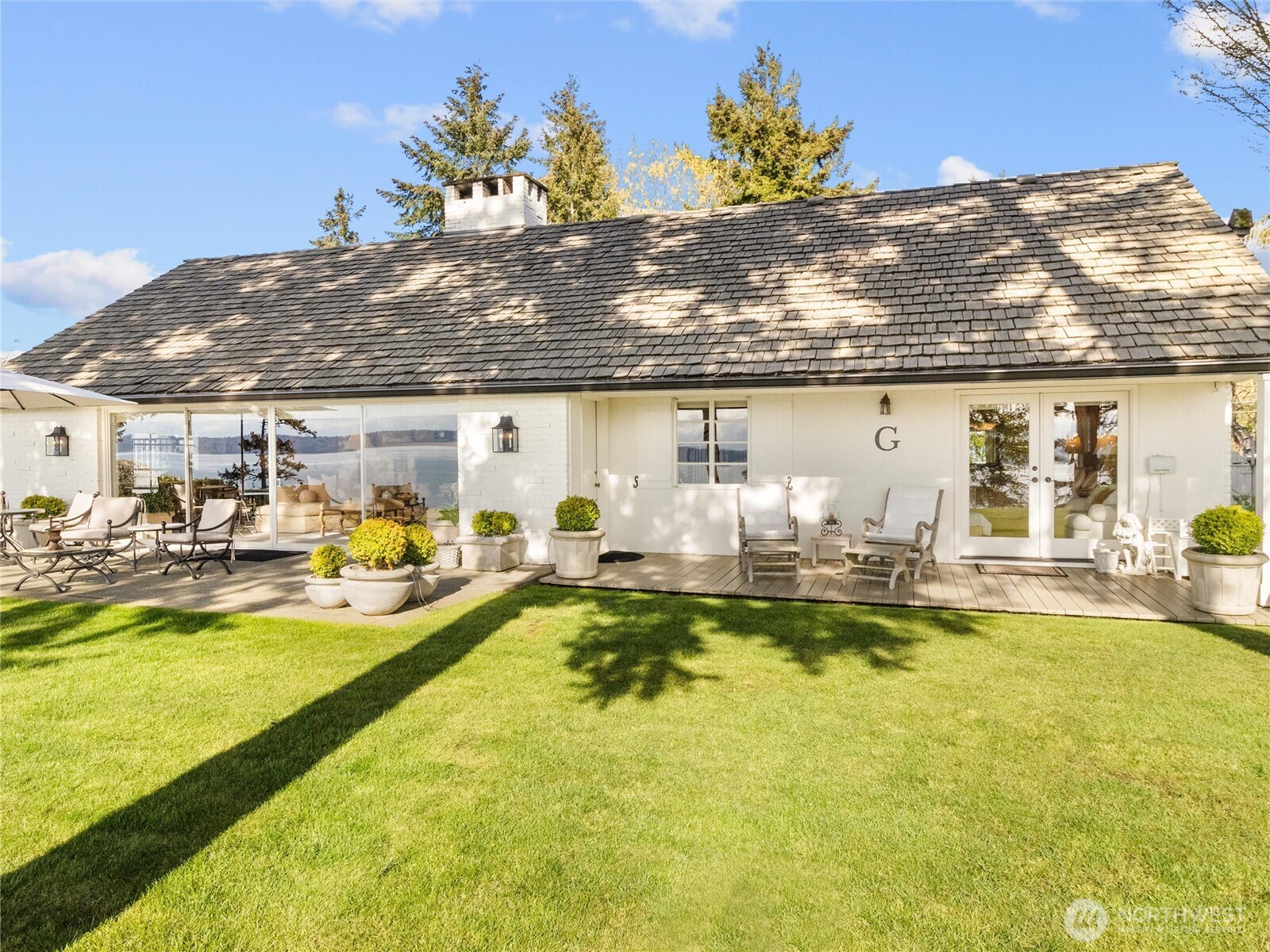 19263 Edgecliff Drive SW, Normandy Park, WA 98166