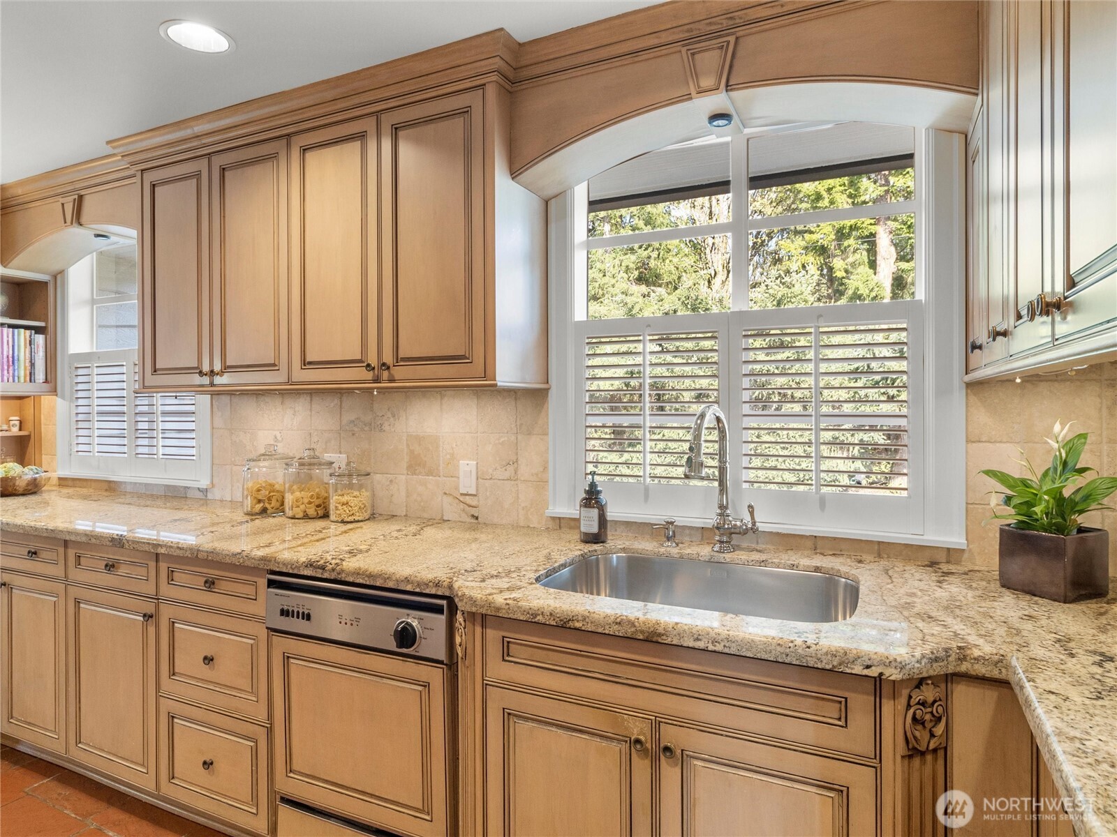 19263 Edgecliff Drive SW, Normandy Park, WA 98166