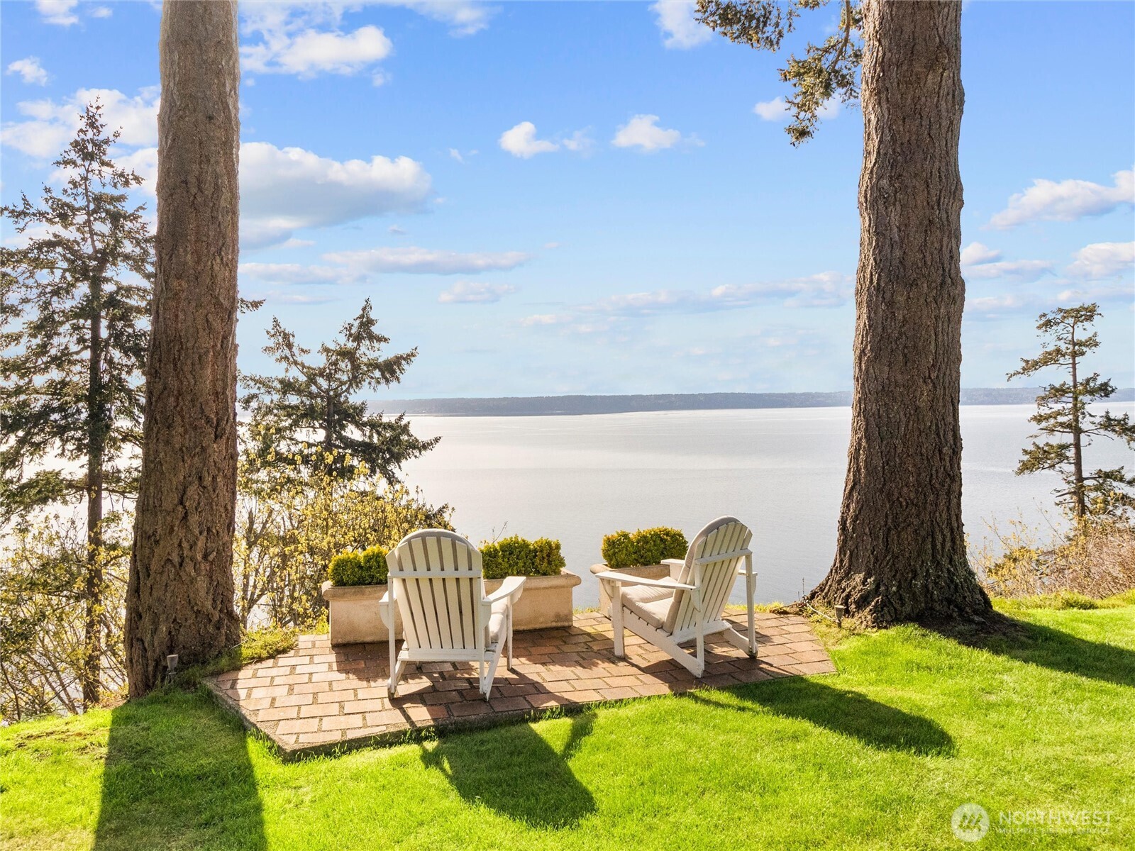 19263 Edgecliff Drive SW, Normandy Park, WA 98166