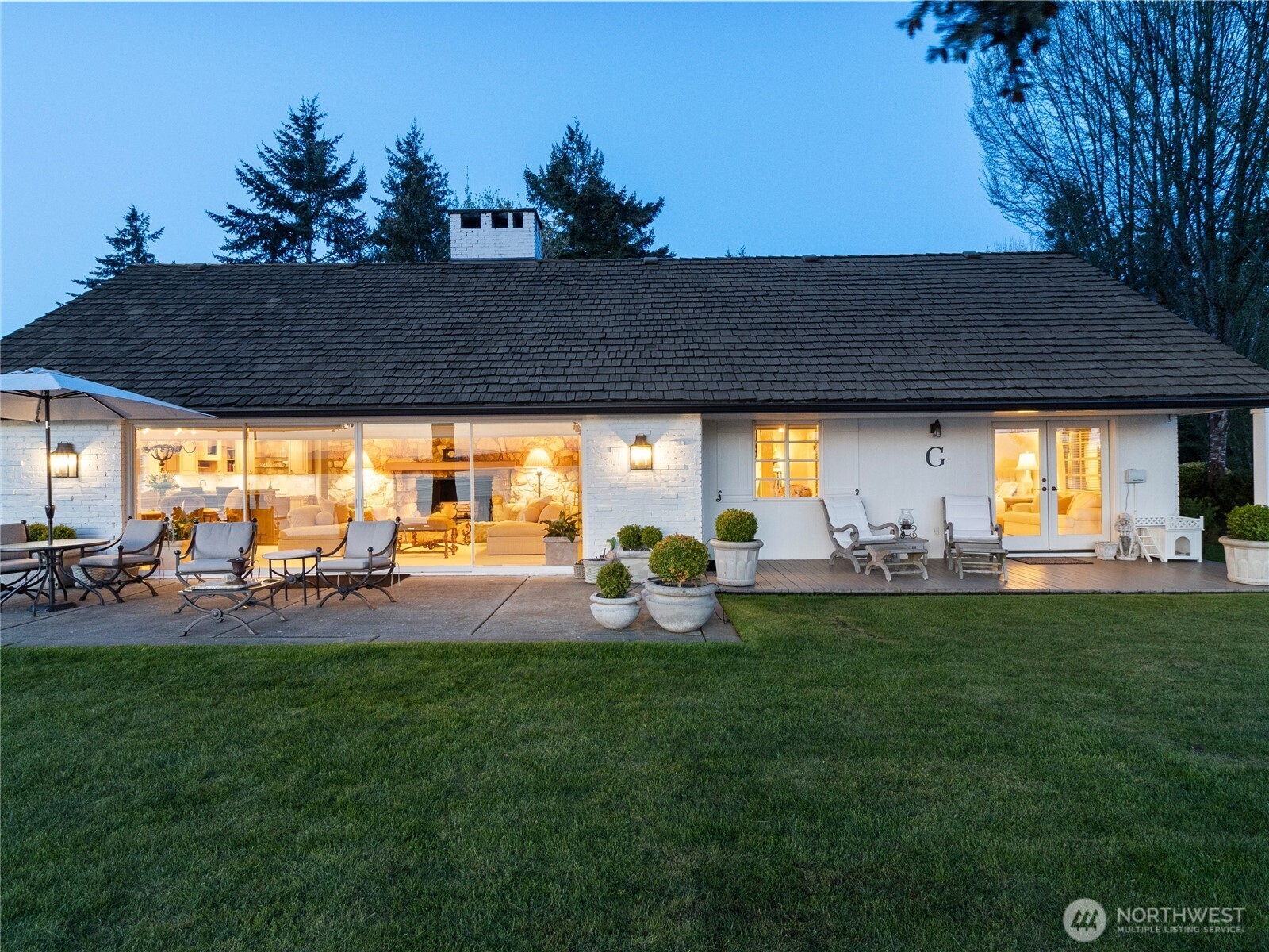 19263 Edgecliff Drive SW, Normandy Park, WA 98166