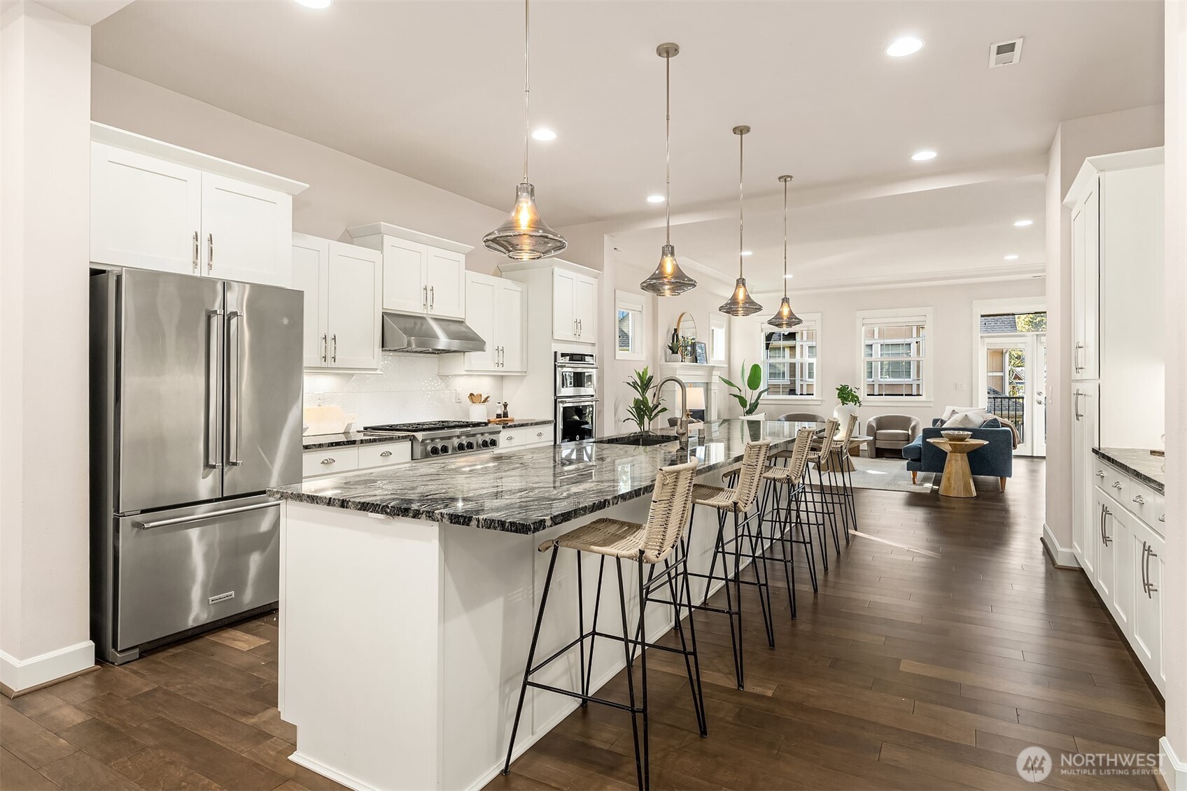 404 6th Lane NE, Issaquah, WA 98029