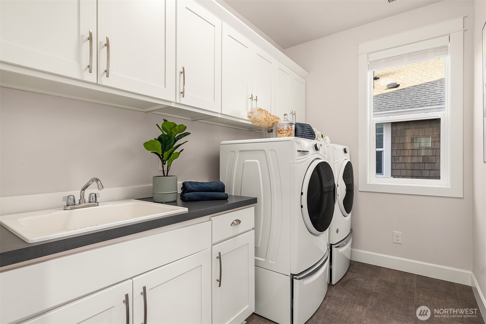 404 6th Lane NE, Issaquah, WA 98029