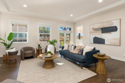 404 6th Lane NE, Issaquah, WA 98029 - Photo 4