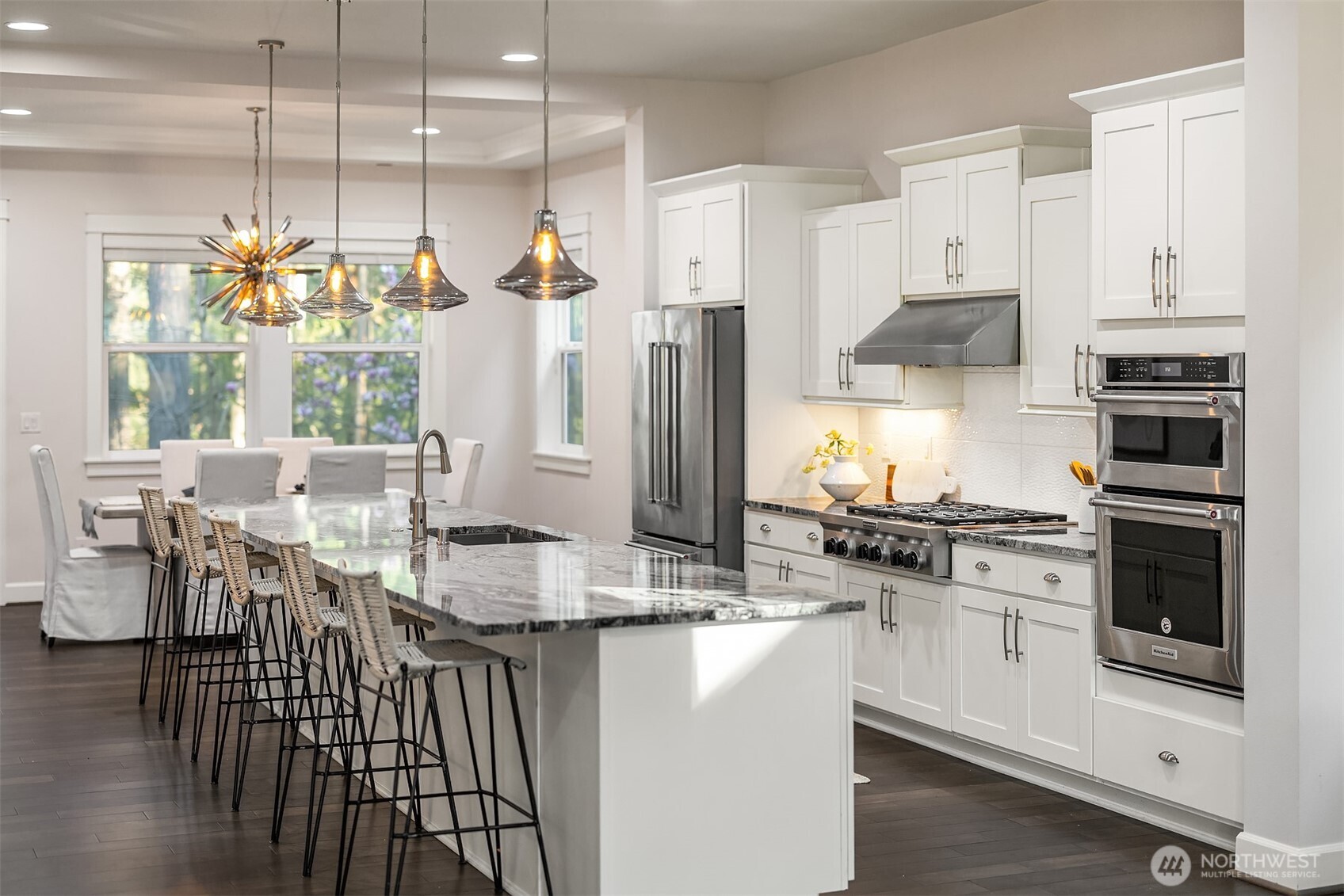 404 6th Lane NE, Issaquah, WA 98029