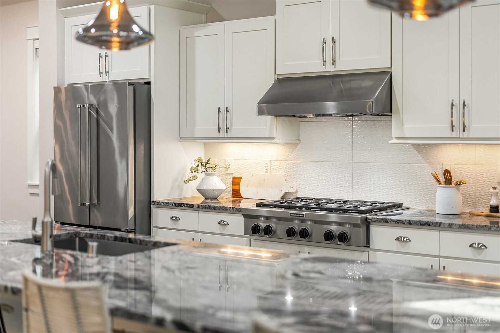 404 6th Lane NE, Issaquah, WA 98029