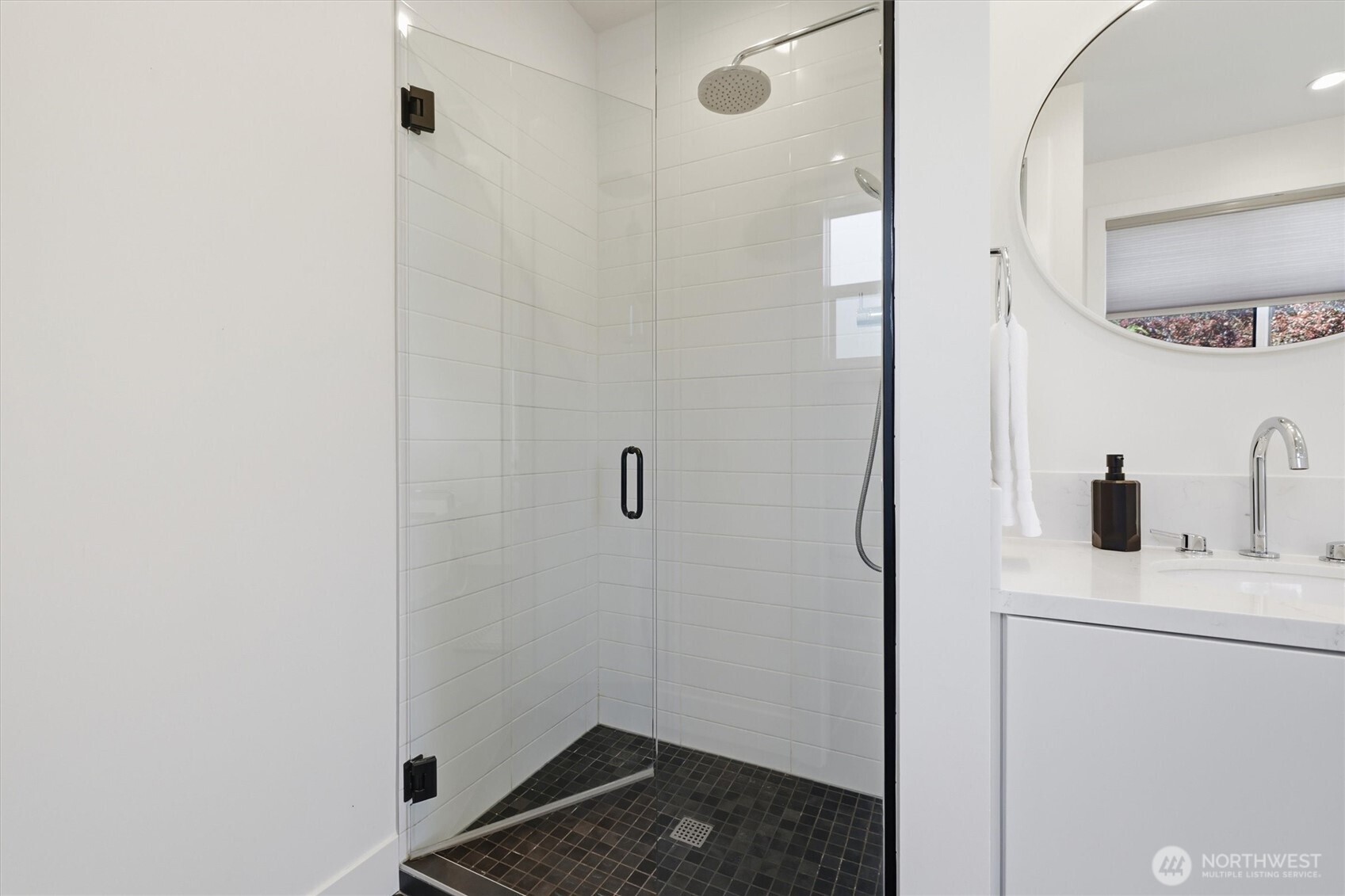 7354 Alonzo Ave NW, Seattle, WA 98117