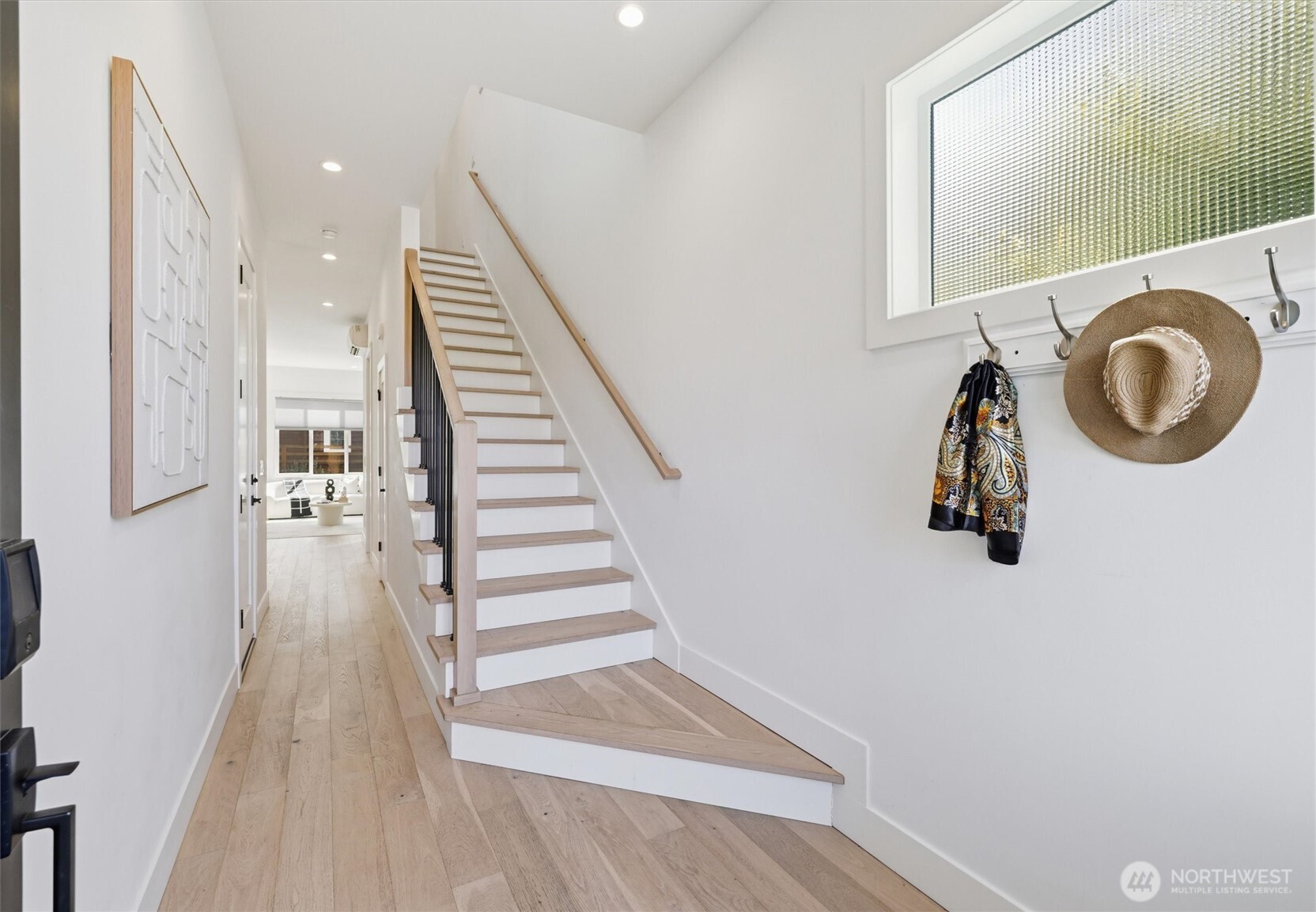 7354 Alonzo Ave NW, Seattle, WA 98117