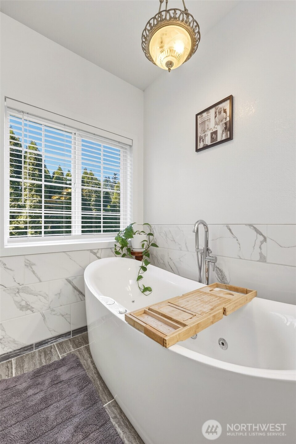 9603 Amanda Drive NE, Olympia, WA 98516