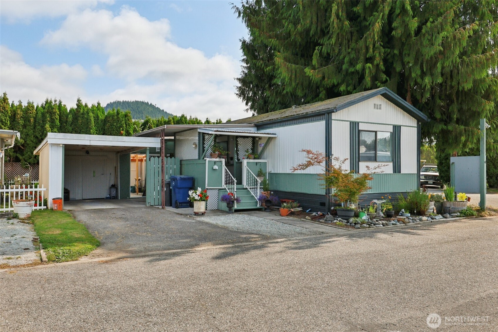 2522 Old Highway 99 Road S #19, Mount Vernon, WA 98273