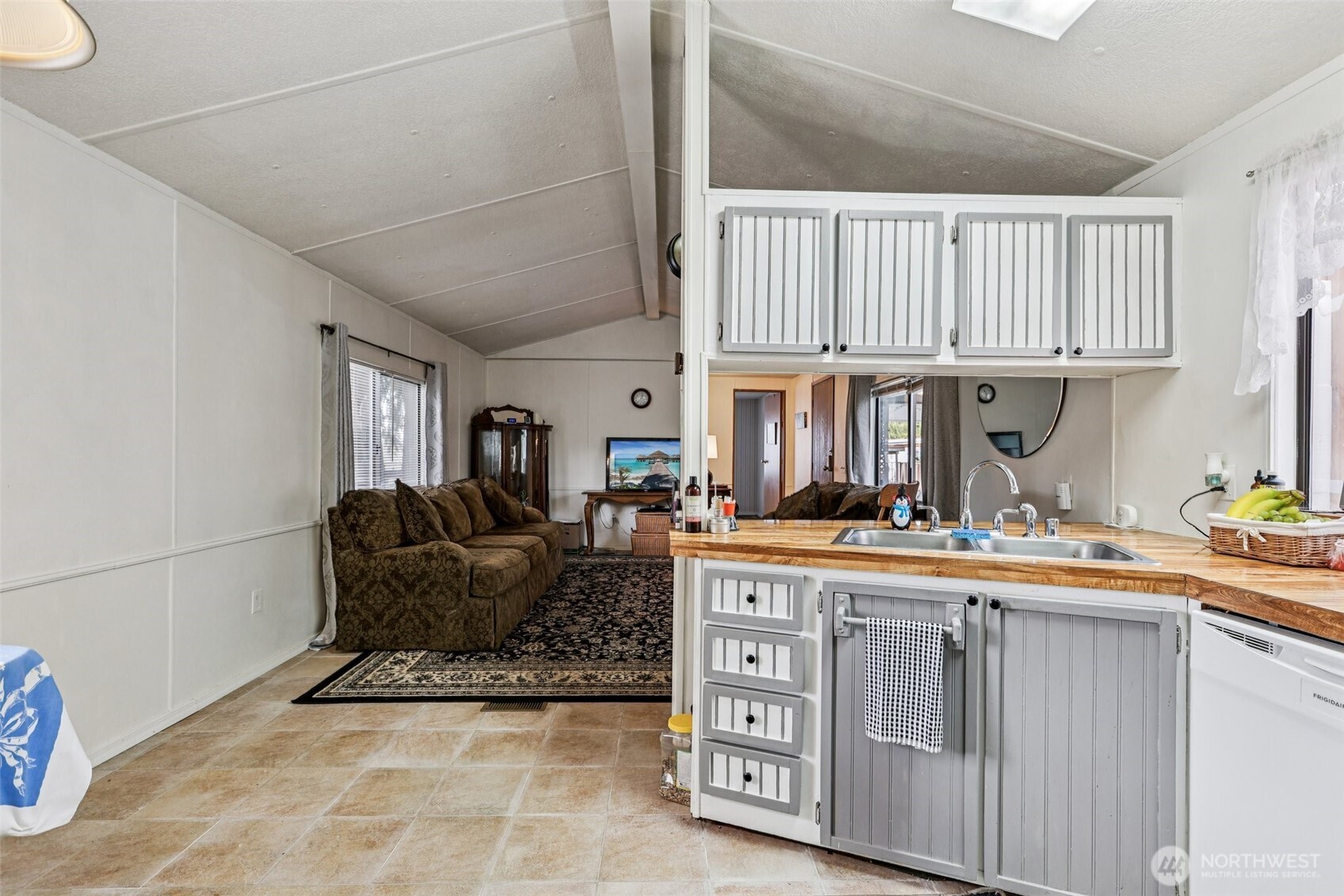 2522 Old Highway 99 Road S #19, Mount Vernon, WA 98273